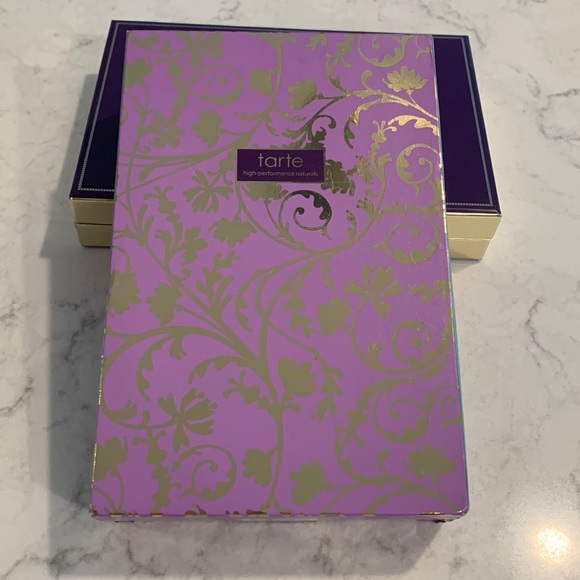 New Tarte Away Oui Go Portable Palette & Collector’s Set - Picture 3 of 6